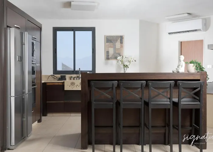 Luxurious 130Sqm Family Penthouse